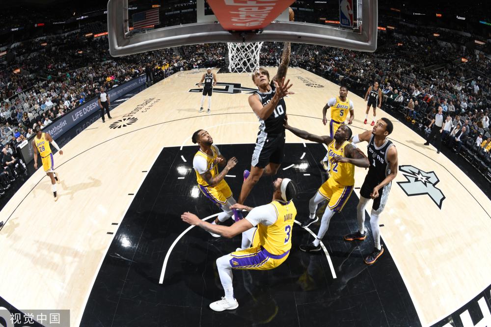 力挽救了球 力挽救了球