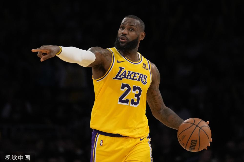 图在悲痛的 图在悲痛的